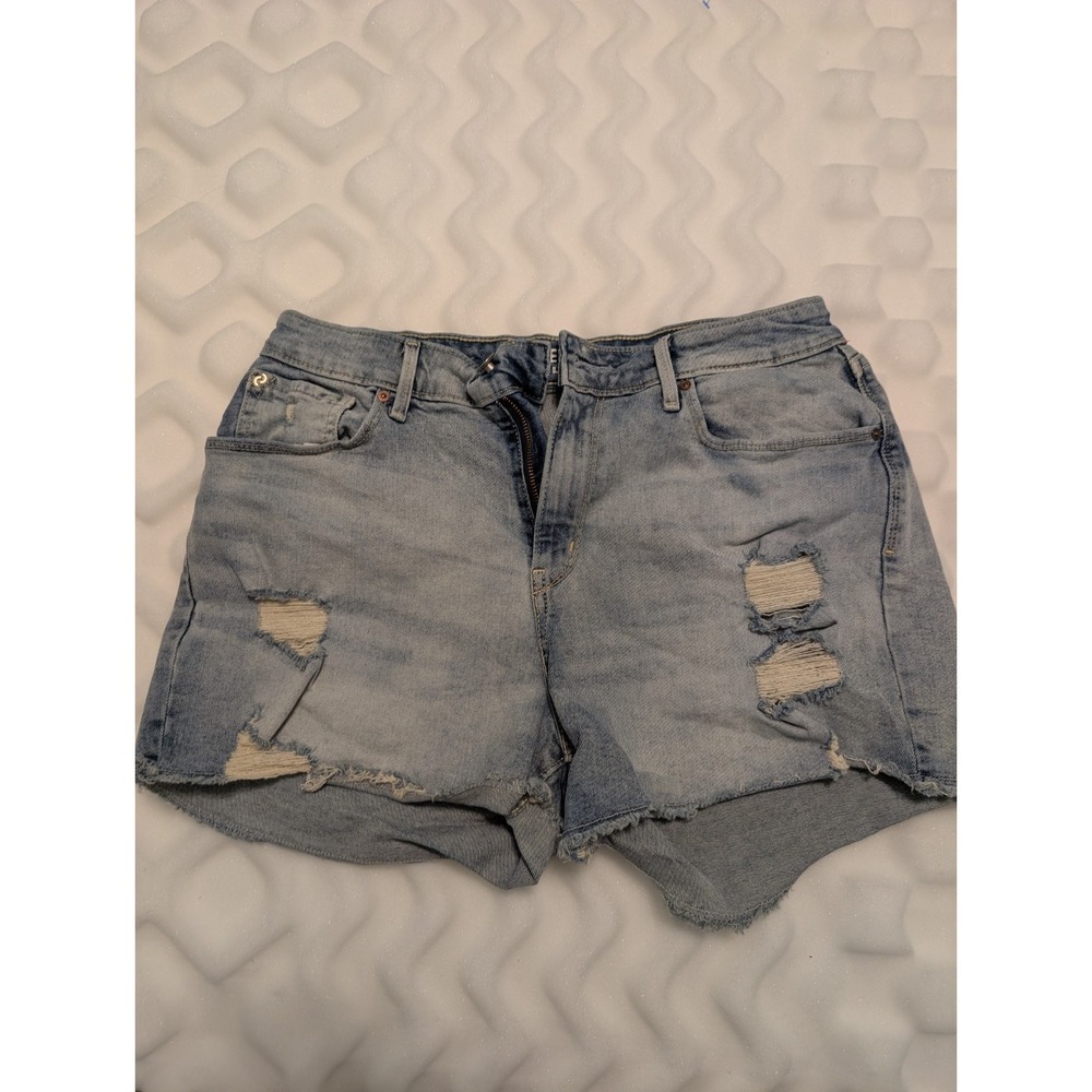 Denizen from Levi's Size 10 High-rise Cut-off Distressed Denim Shorts Light Wash